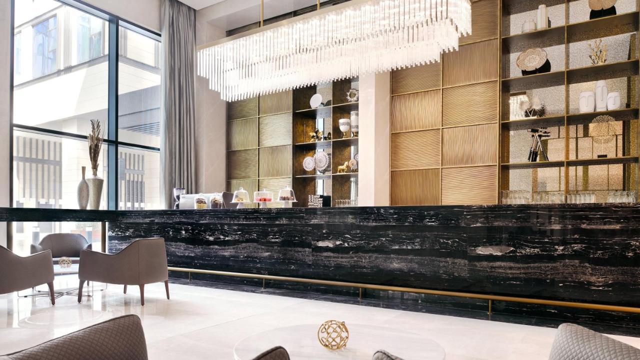 Holiday Inn Dubai Al-Maktoum Airport By Ihg Экстерьер фото